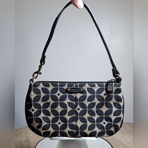 Fossil EUC Key-Per wristlet black & tan canvas floral print and leather trim